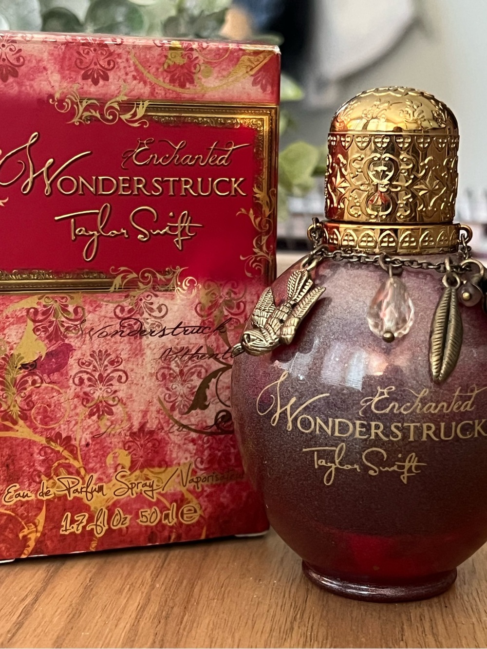Taylor Swift 1.7 oz/50 ml Wonderstruck Enchanted Perfume with Original Box